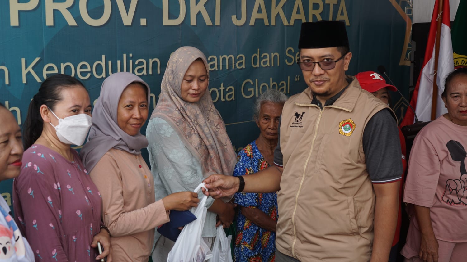 Ikhlas Berkurban, Menguatkan Solidaritas Sosial untuk Negeri