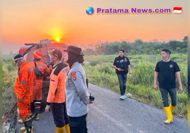 Respons Cepat Karhutla, Kapolres Ogan Ilir Pimpin Tim Gabungan Padamkan Titik Api