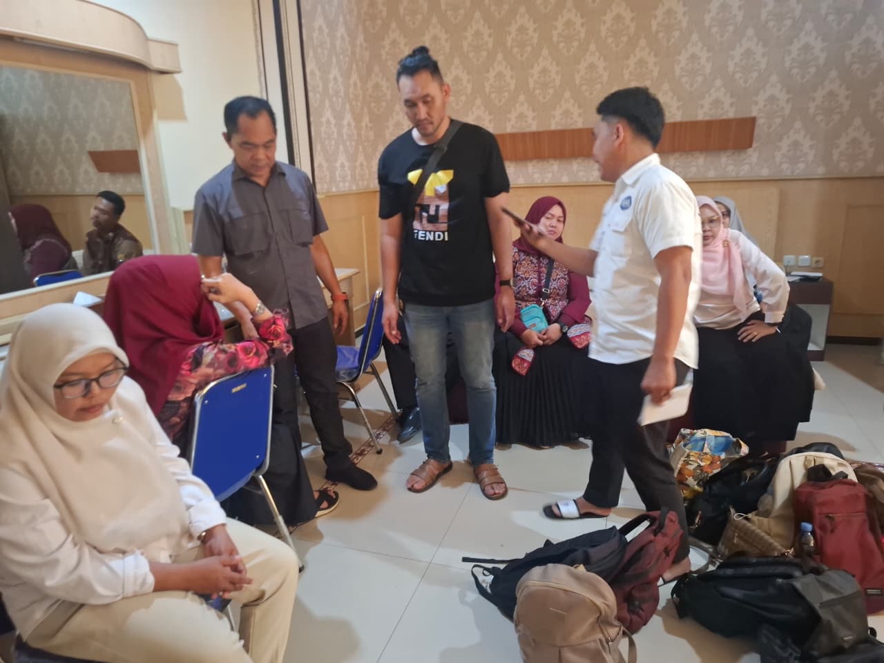 OTT di Palembang, Ditreskrimsus Polda Sumsel Amankan Dua Oknum PPPK Disdik Banyuasin